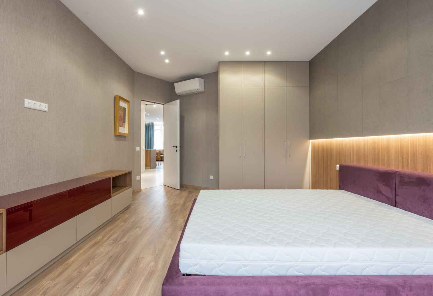 Erith Riverside — professional movers carrying furniture on a house move