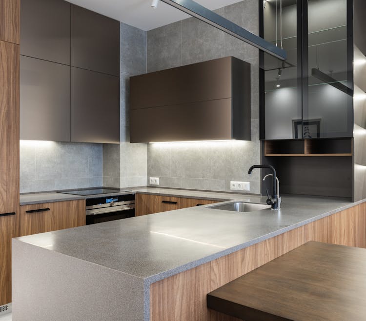 Modern Kitchen Counter With Sink