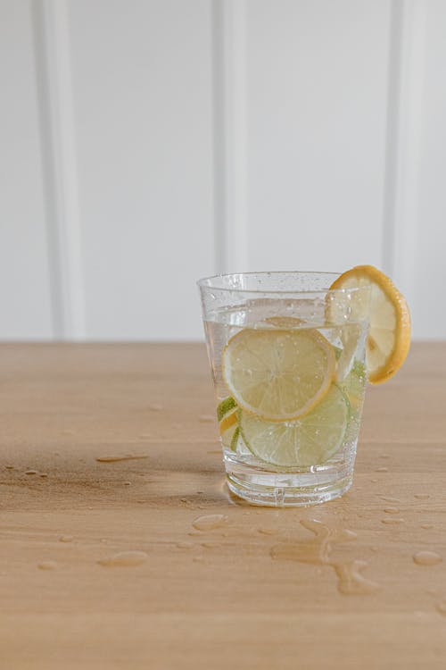 Free A Glass of Lemonade with Slices Lemon Stock Photo