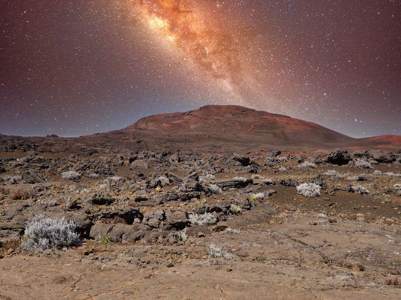 Voie lactée au-dessus des sommets de La Réunion