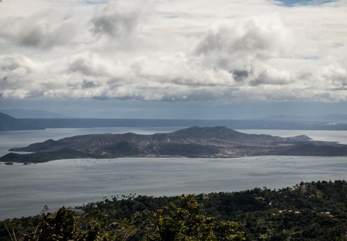 Tagaytay Taal volcano day — Manila