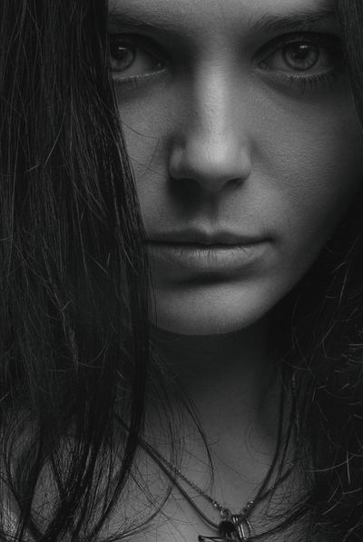 Monochrome style sample — photo by Alexander Krivitskiy on Pexels