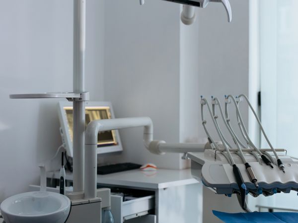 Sterilised imported dental handpieces and instruments at Smile Point Kolkata