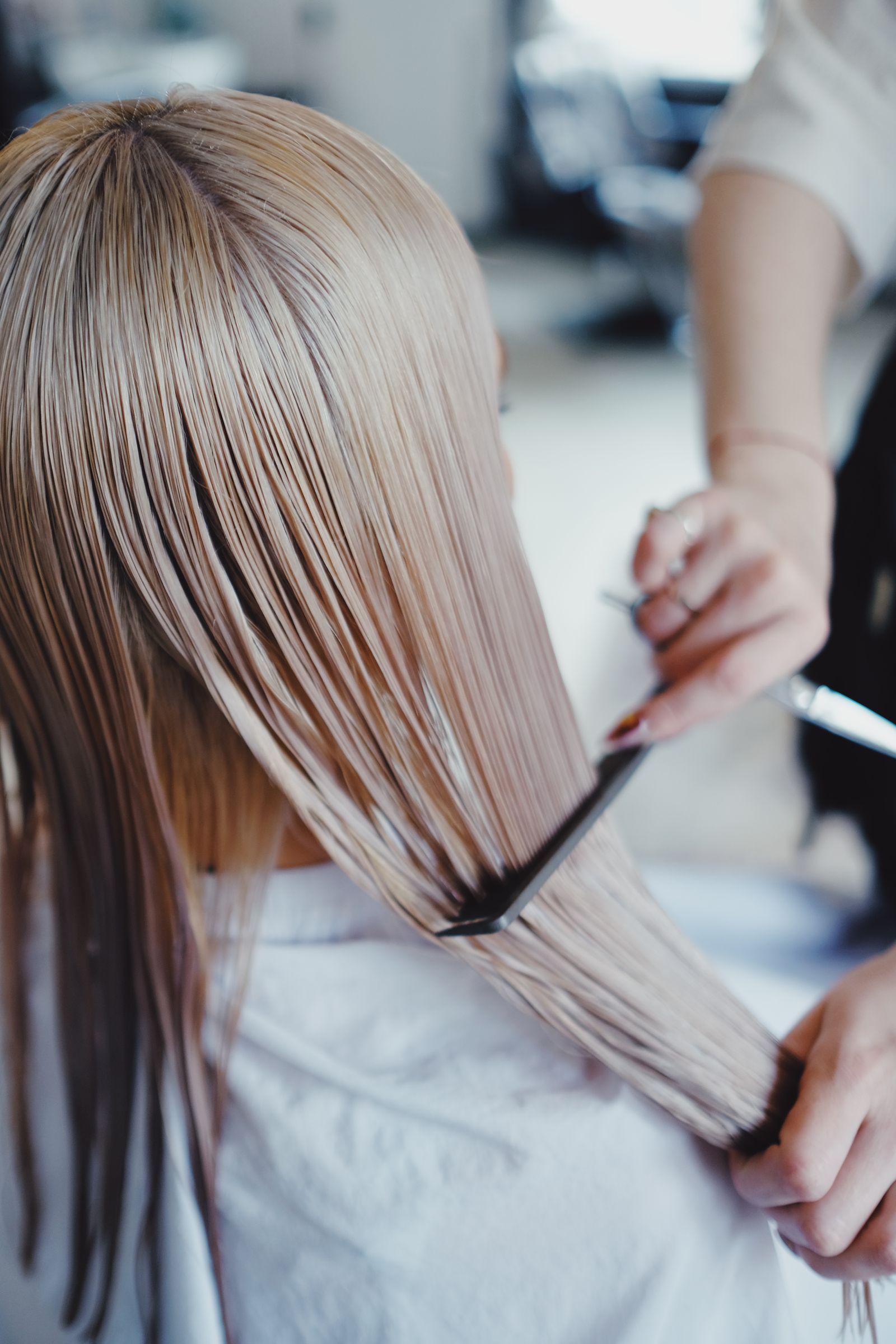 Honey blonde hair color