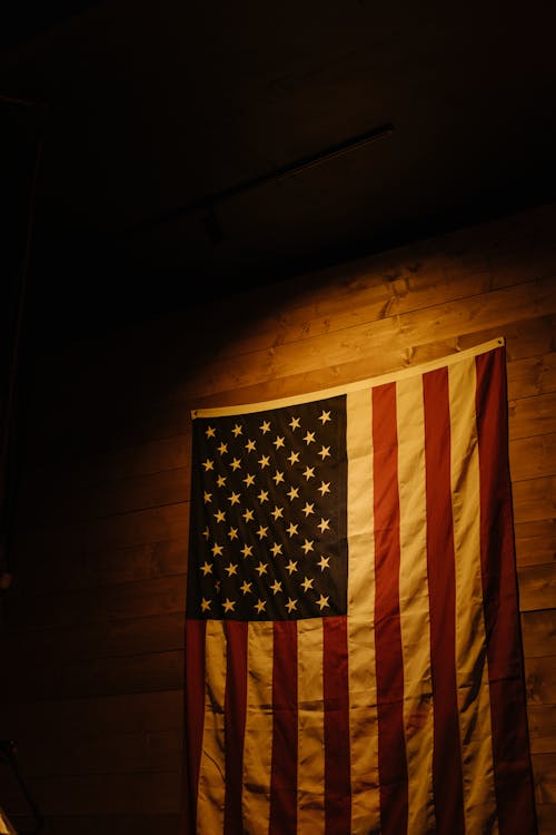 Gratis arkivbilde med ære, amerikansk flagg, amerikansk flagg bakgrunn