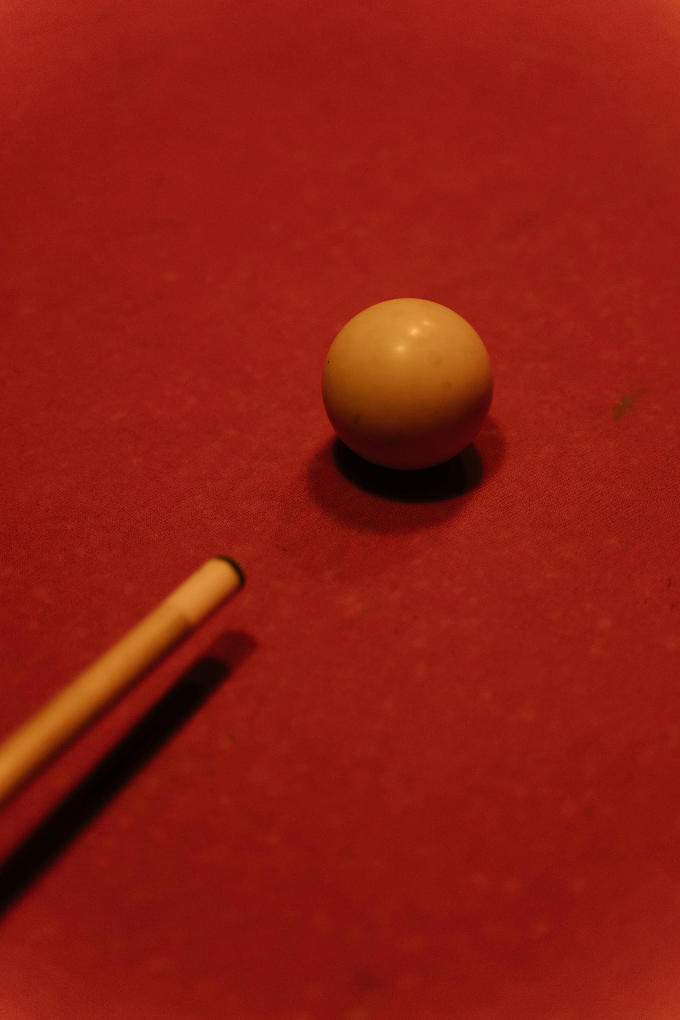 close up photo of cue ball