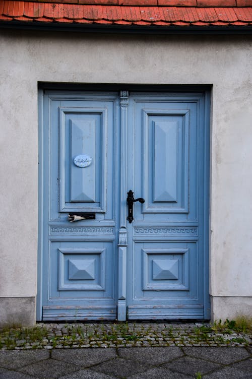Imagine de stoc gratuită din fotografiere verticală, ușă de lemn