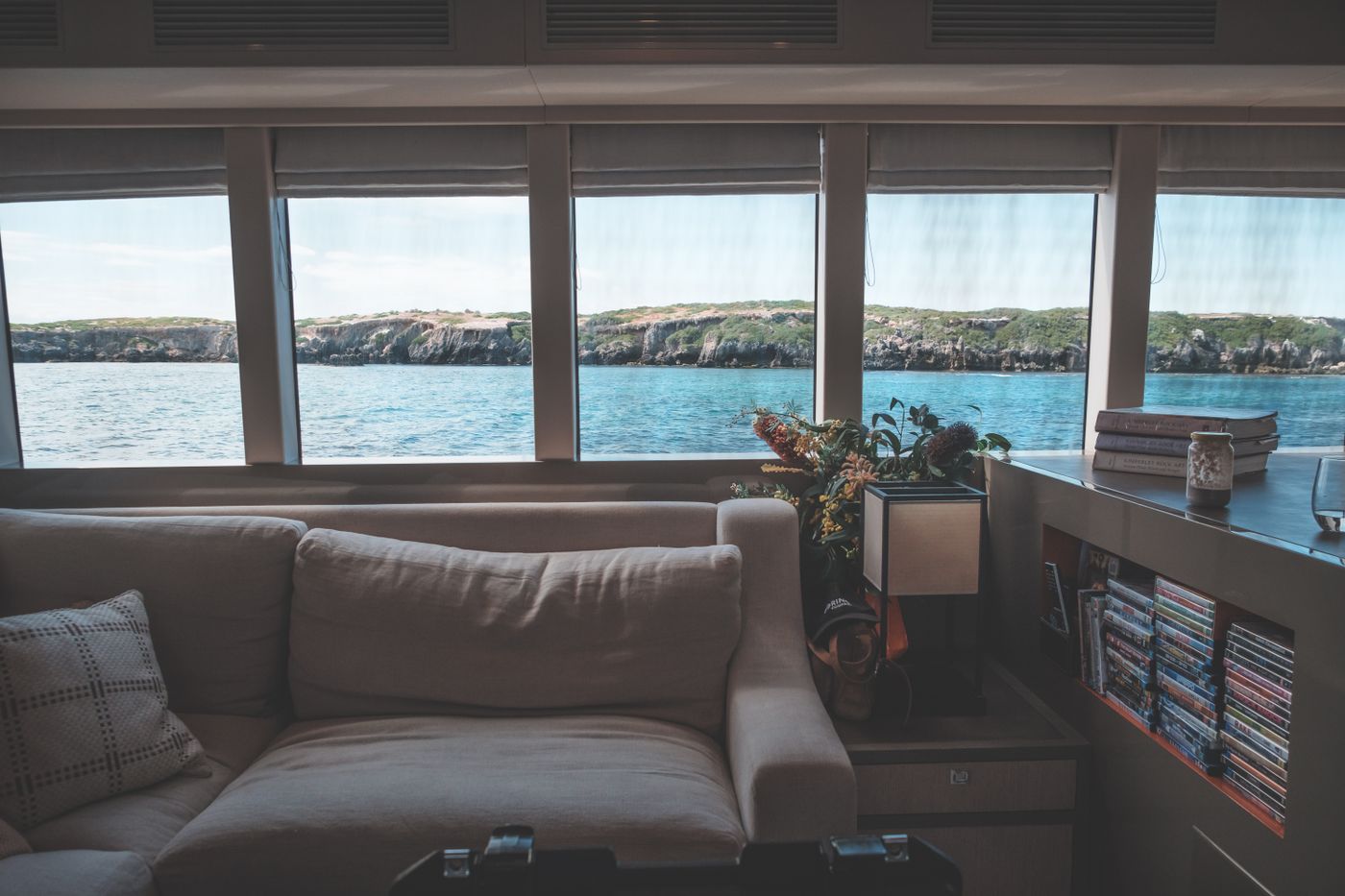 Saloon sofa with panoramic sea-view windows
