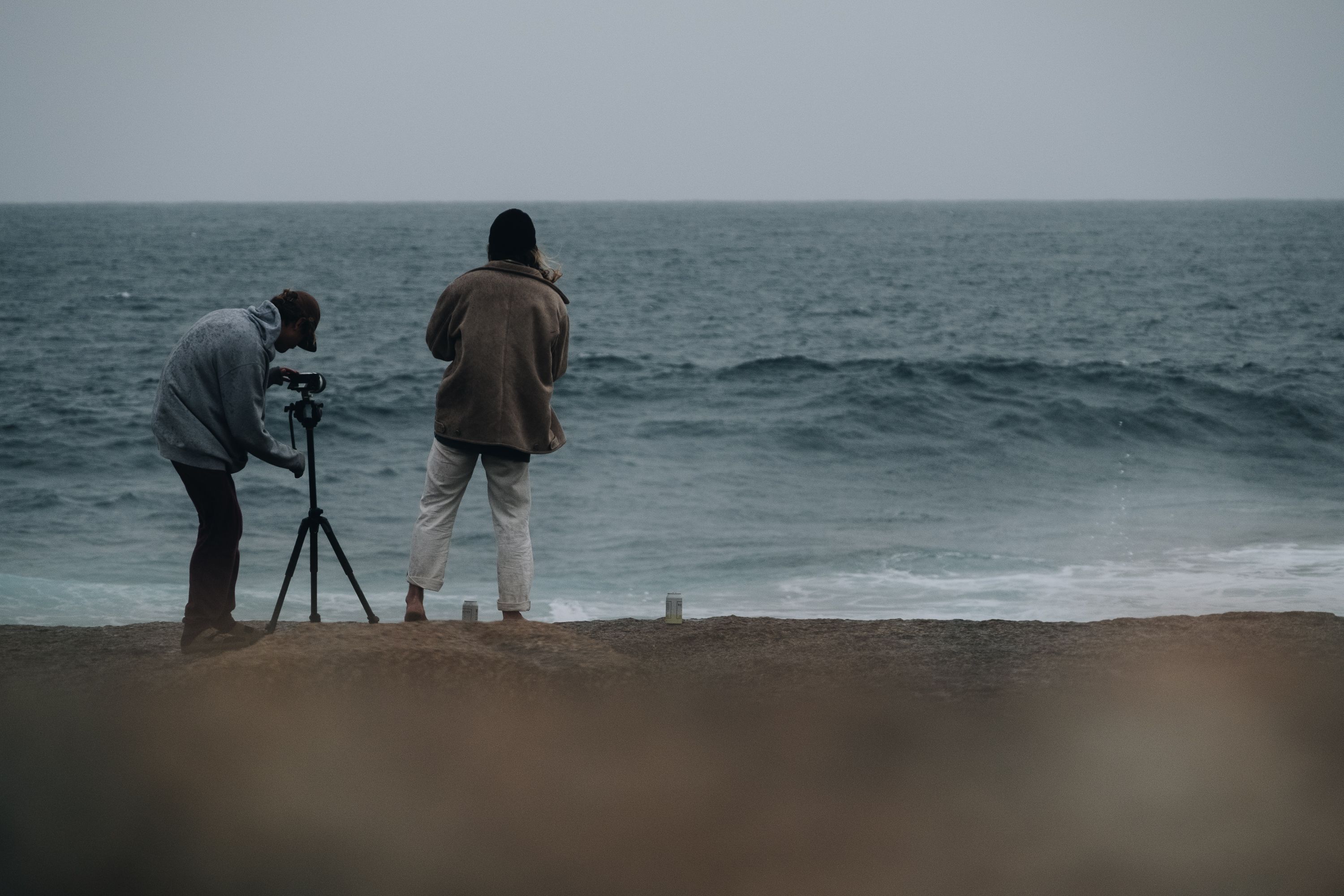 Photographers shooting wavy ocean in cloudy day in daylight · Free ...