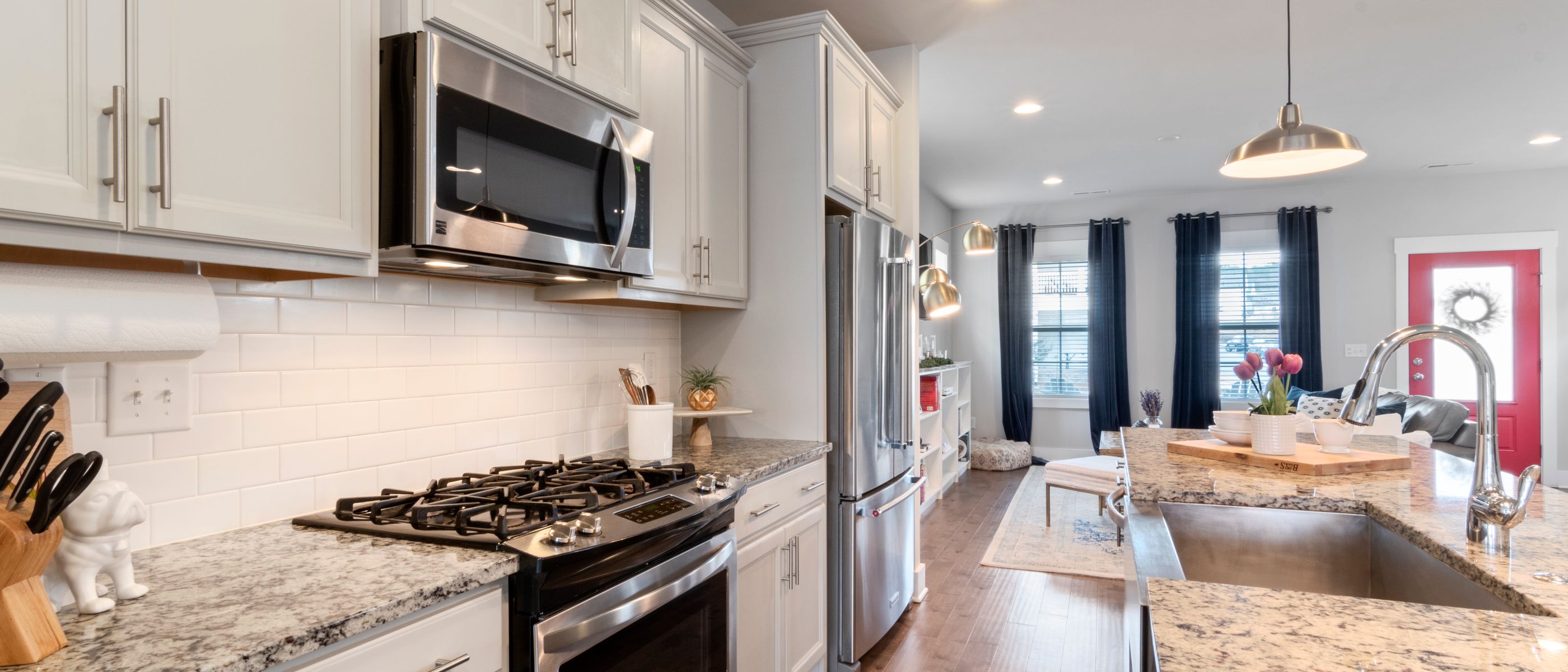 Kitchen Spraying in Crystal Palace — woodwork brushed to a crisp, smooth line