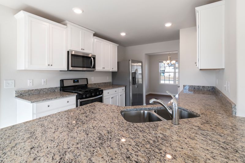 Kitchen countertop installation Lake Los Angeles