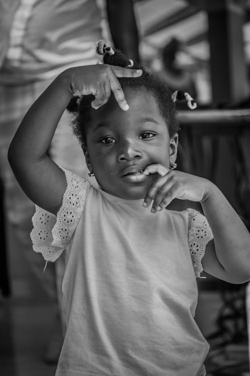 Безкоштовне стокове фото на тему «афро-американських дитини, вертикальні постріл, Вибірковий фокус»