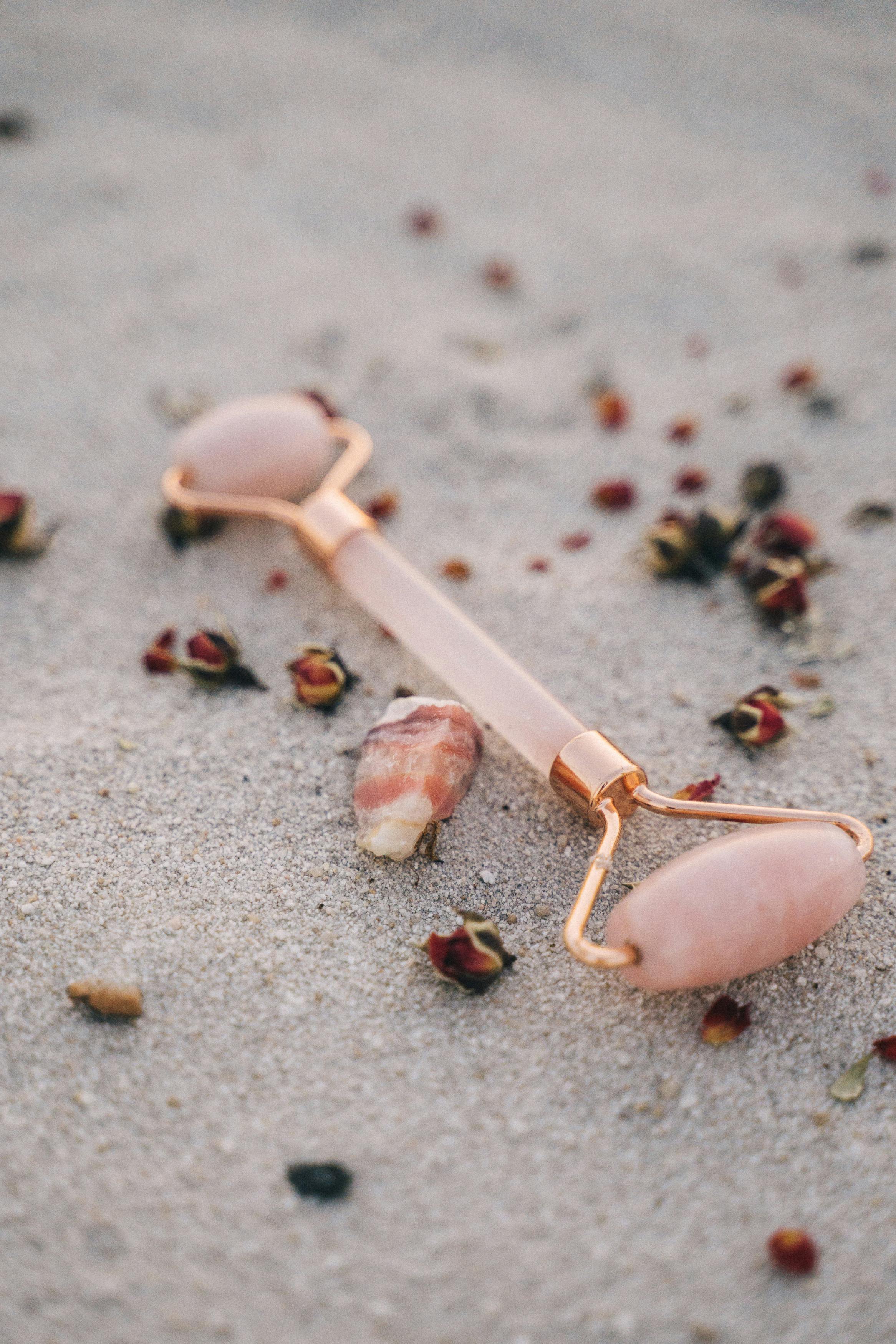 Does hot water calm inflammation?