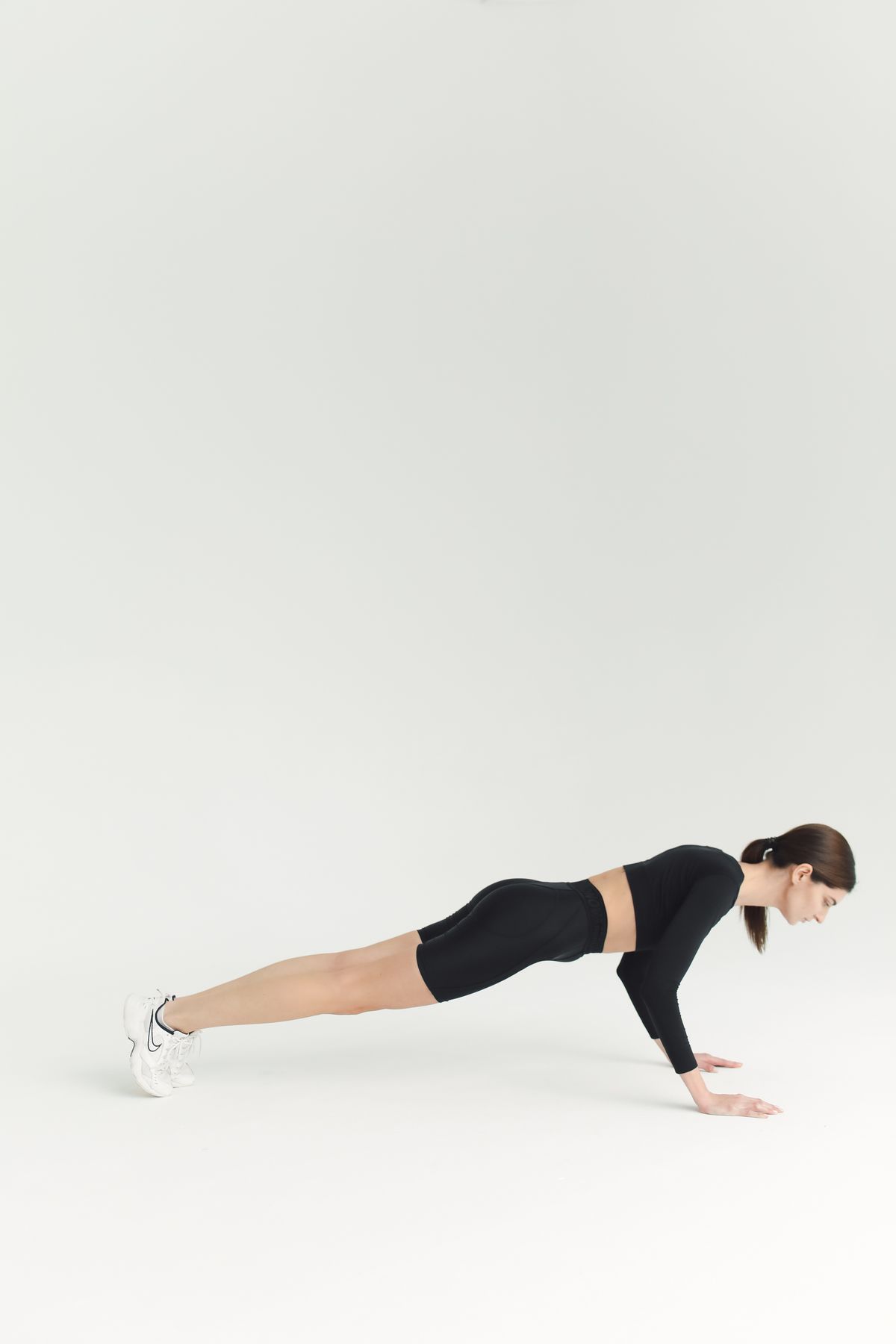 Push-up competition attempt, recorded and scored