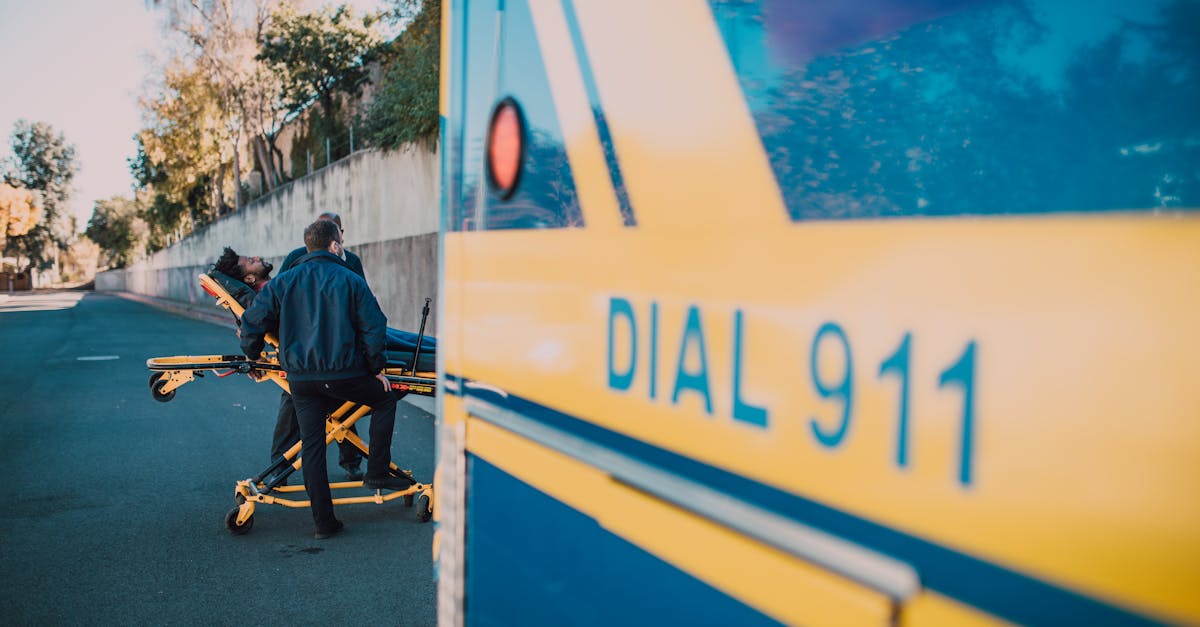 Comparatif : Brancards pliables vs fixes