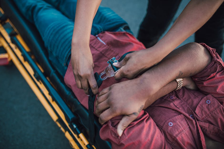folding stretcher in use by emergency responders - folding stretcher folding stretcher in use by emergency responders - folding stretcher