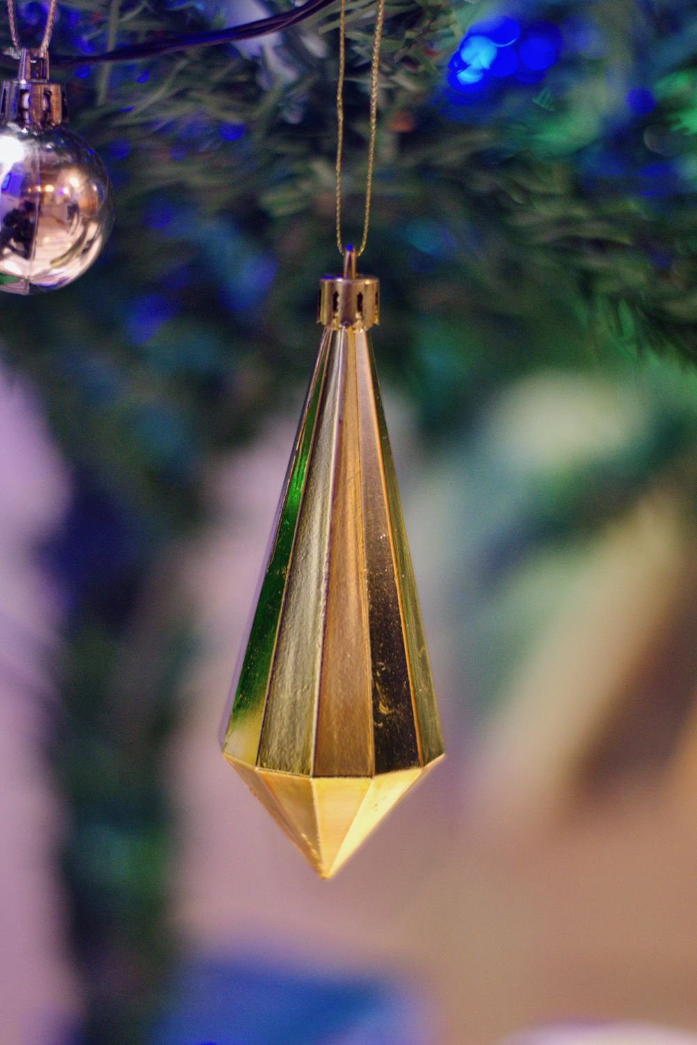 Close-Up Shot of a Christmas Decoration Hanging on the Christmas Tree ...
