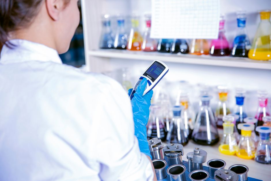 pH testing in a research laboratory - bacteriostatic water alternatives pH testing in a research laboratory - bacteriostatic water alternatives