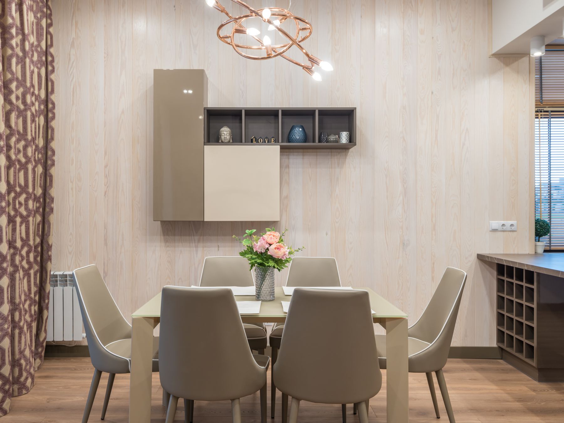 Spetisbury — professional movers carrying furniture on a house move