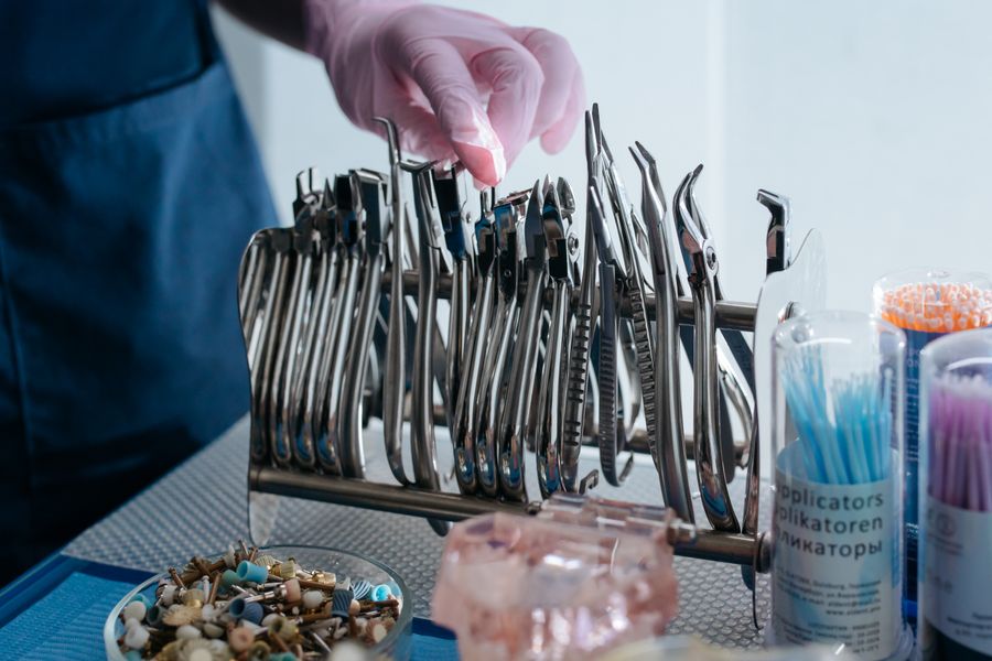 Instrumentos del laboratorio Biodental