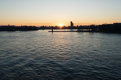 doğu nehri, gün doğumu, Manhattan içeren Ücretsiz stok fotoğraf