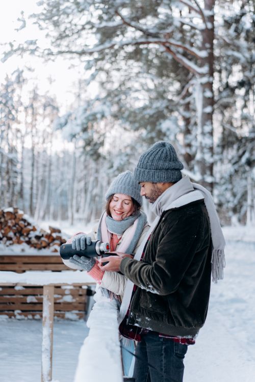 Gratis stockfoto met affectie, beanie, beker Stockfoto