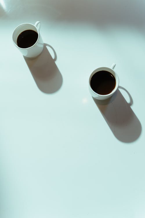 Photos gratuites de au-dessus de la tête, choco chaud, grande tasse