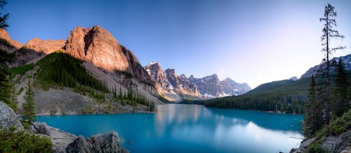 Бесплатное стоковое фото с голубое озеро, горная скала, моренное озеро