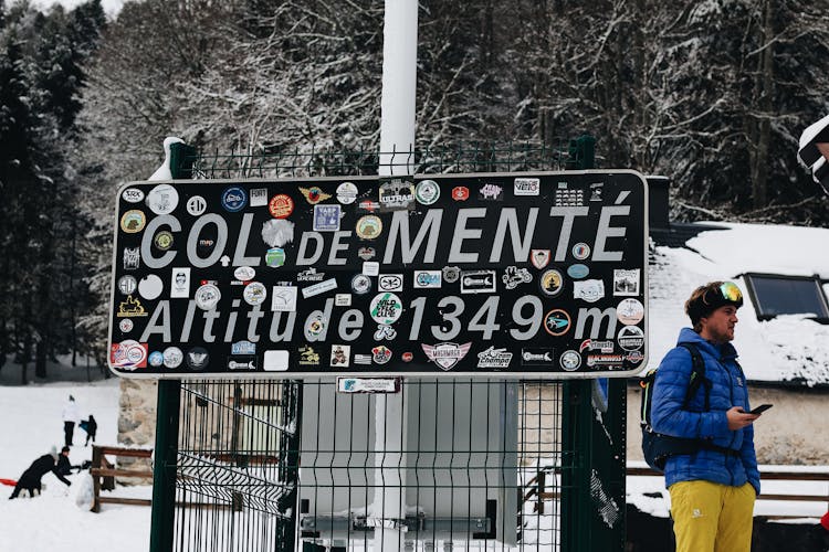 Mountain Pass Information Sign