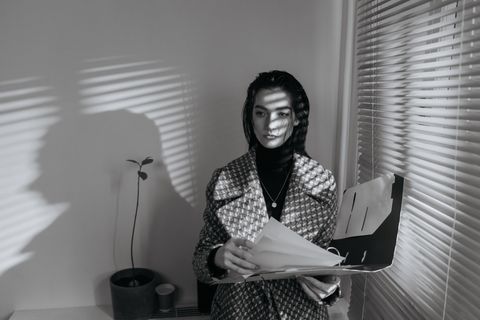 Artwork for Kim Rogers (The Worm Queen) on Parasites, Detox, and Rethinking Modern Wellness