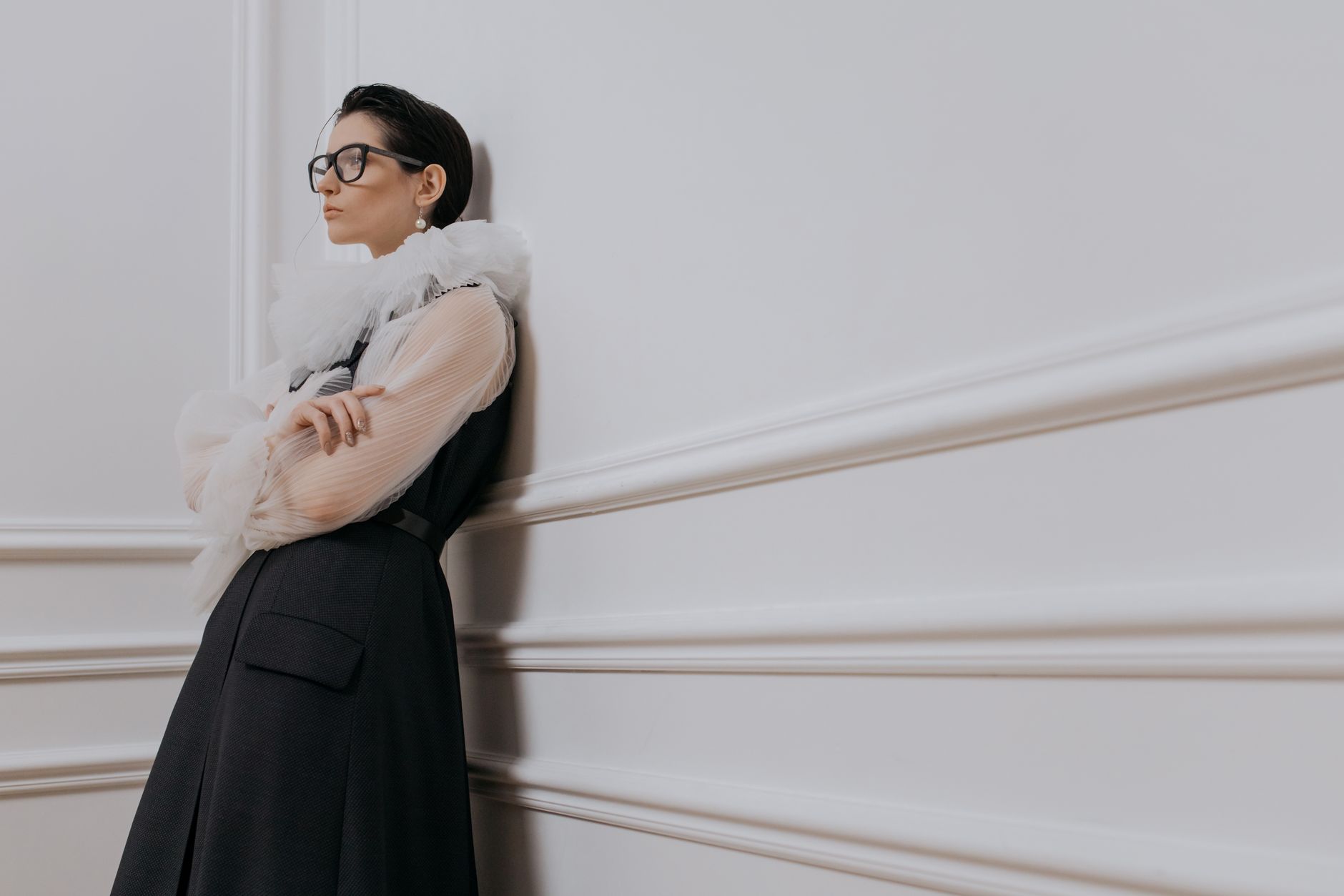 Classic vs Modern: Which Fashion Wins?