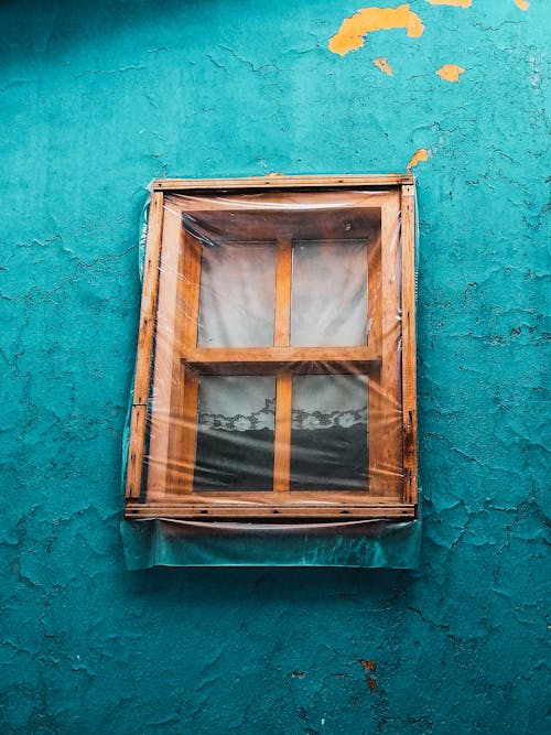 Free Shaddy Wooden Window  Stock Photo