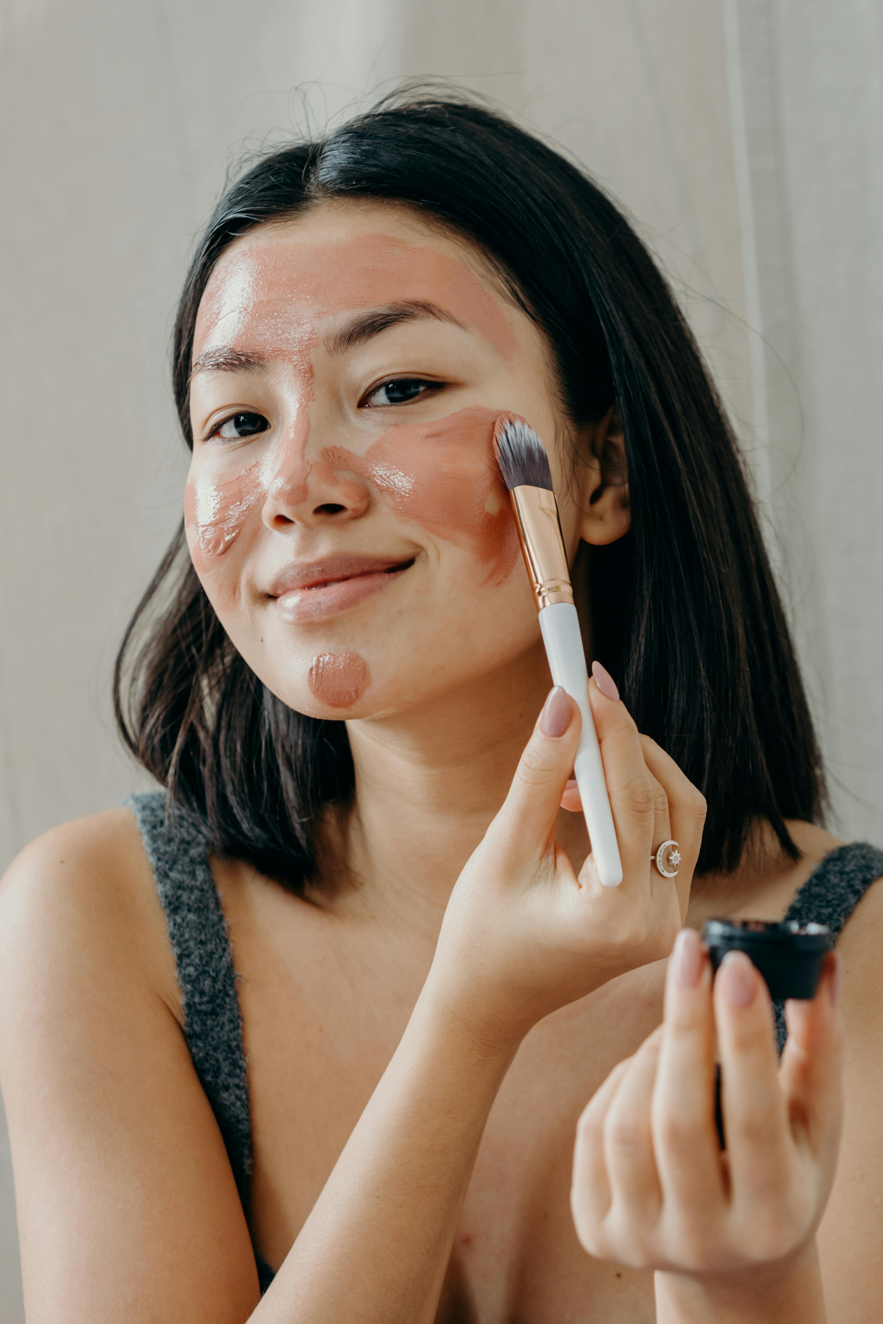 Maquillaje sencillo y elegante que puedes hacer en tan solo 5 pasos