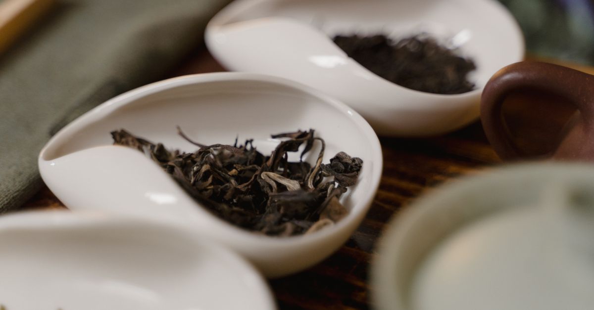 Chinese Wedding Tea Ceremony and Reception: Where the Bar Fits Into a Traditional Program