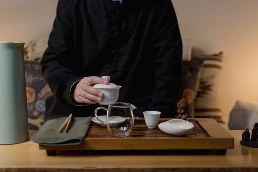 一套干净、保养良好的竹制茶具