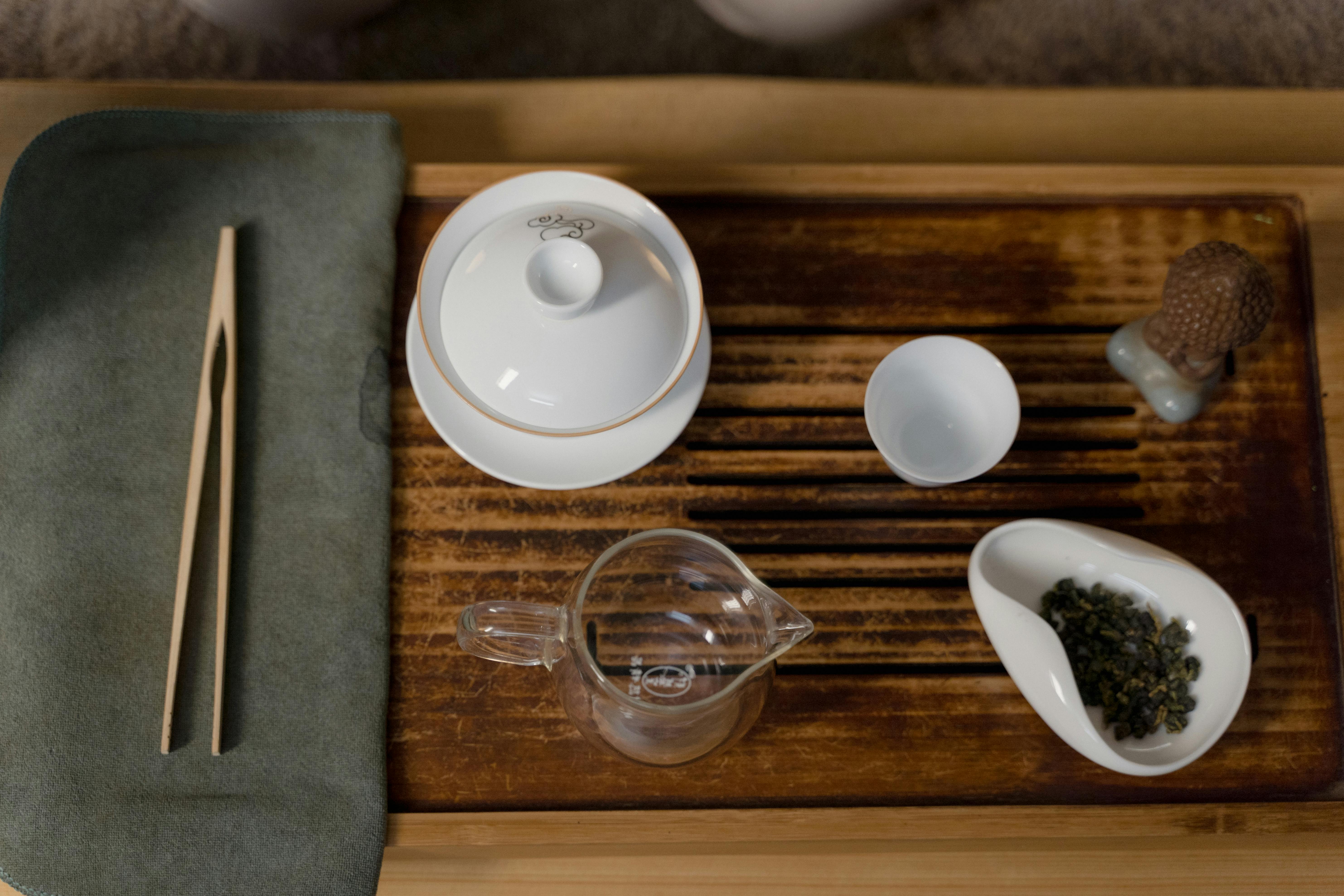 新的生普洱茶是绿茶还是普洱茶？