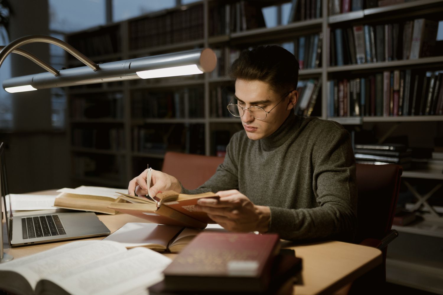 Private Study Photos, Download The BEST Free Private Study Stock Photos ...