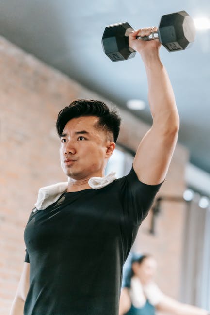 The Essential Support: Powerful Wrist Braces for Weight Lifting