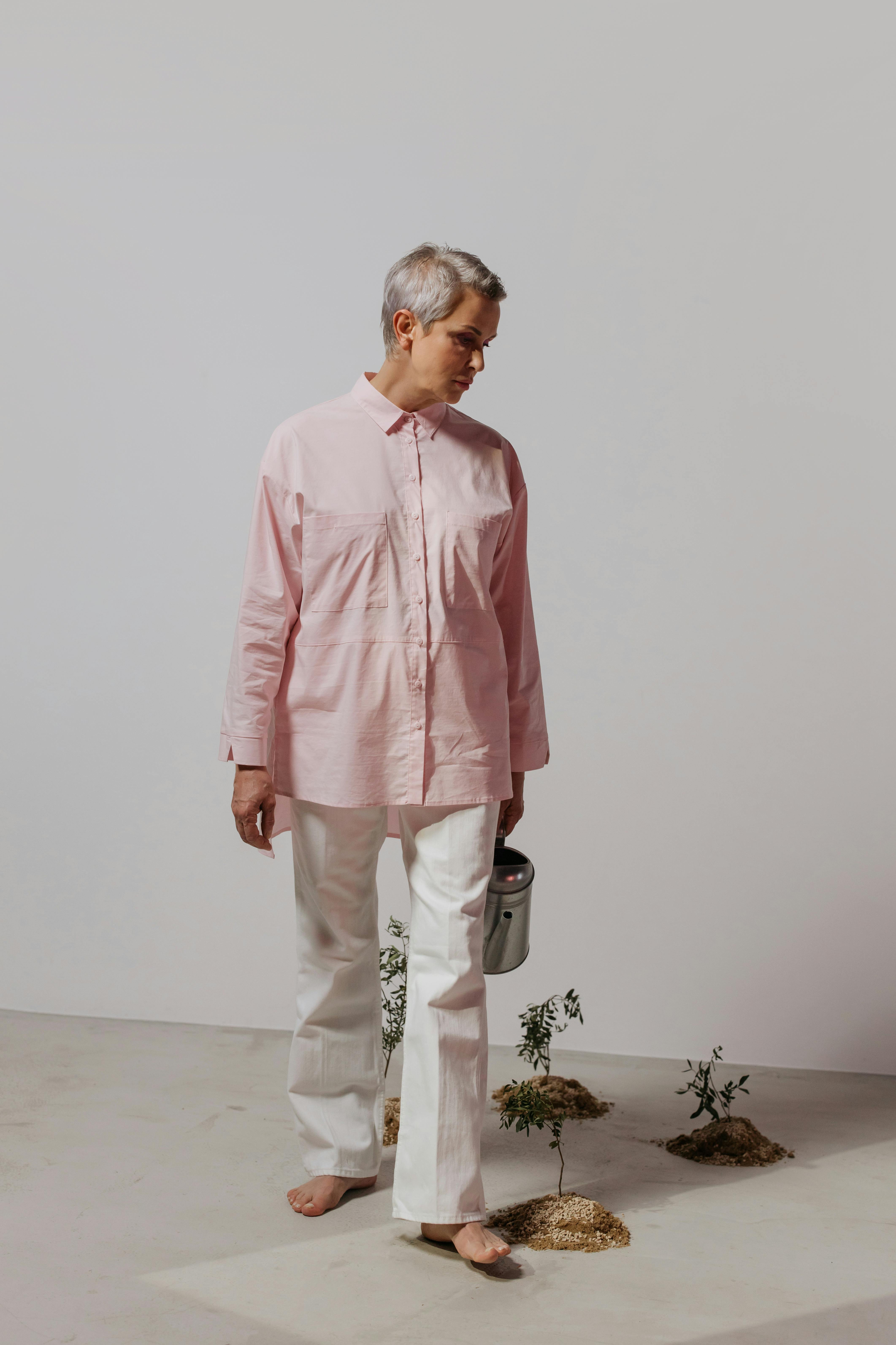 Does vinegar keep weeds from growing back?