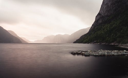 Gratis lagerfoto af bjerge, Fjord, hav
