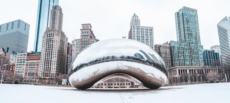 The Cloud Gate In Millennium Park Chicago, Illinois