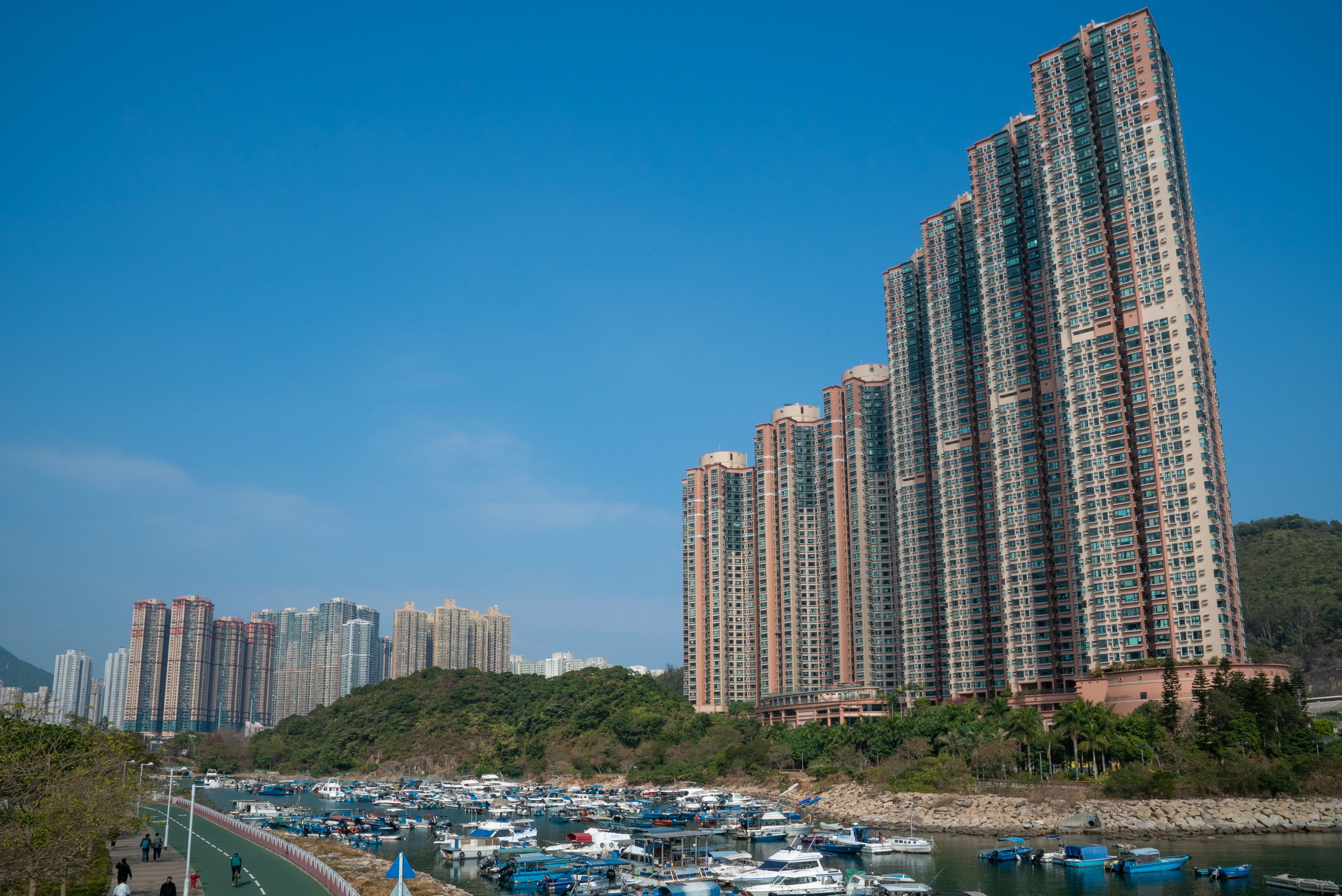 City Buildings Under the Blue Sky · Free Stock Photo