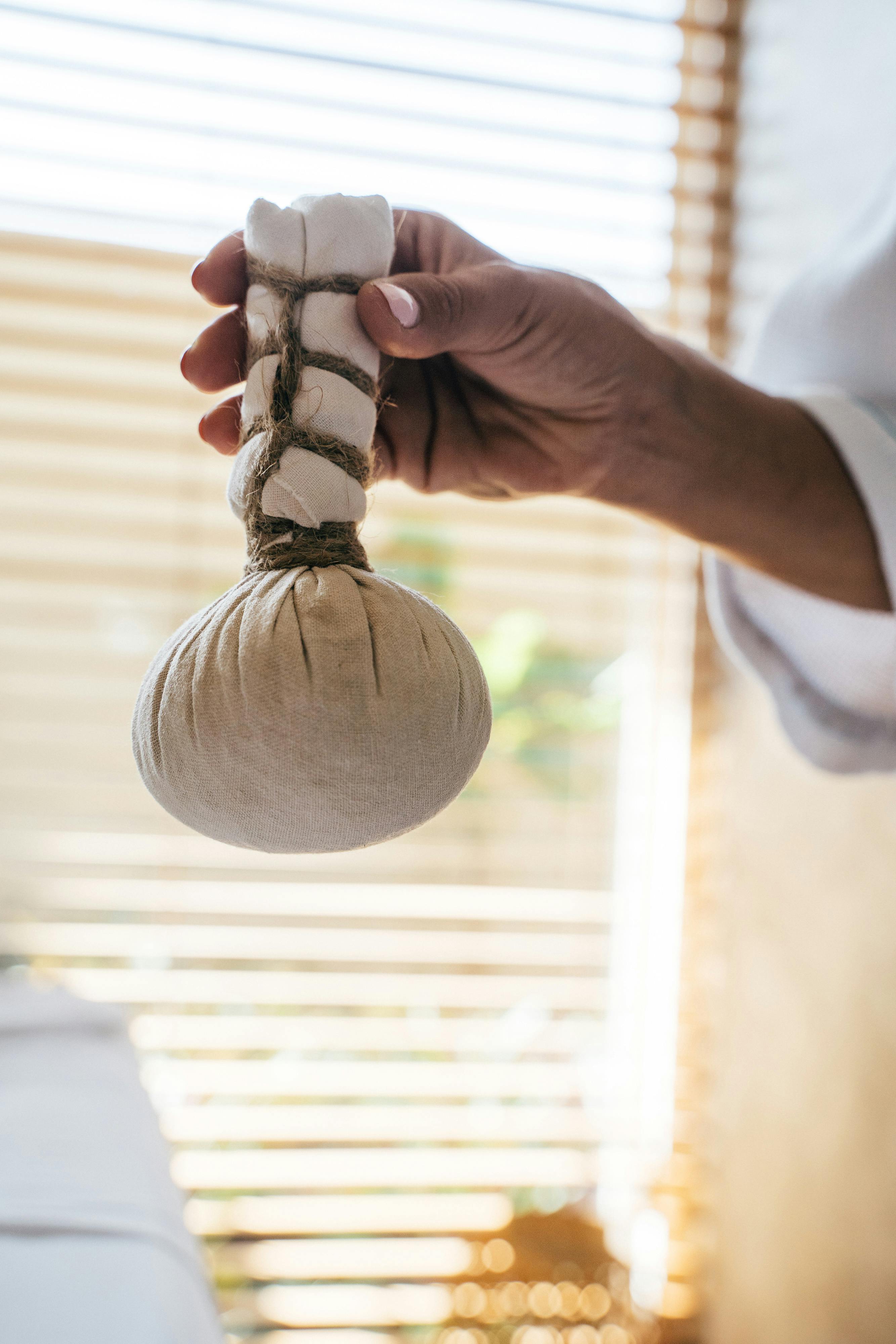 Combining Red Light Therapy with Other Skincare Treatments for Maximum Results