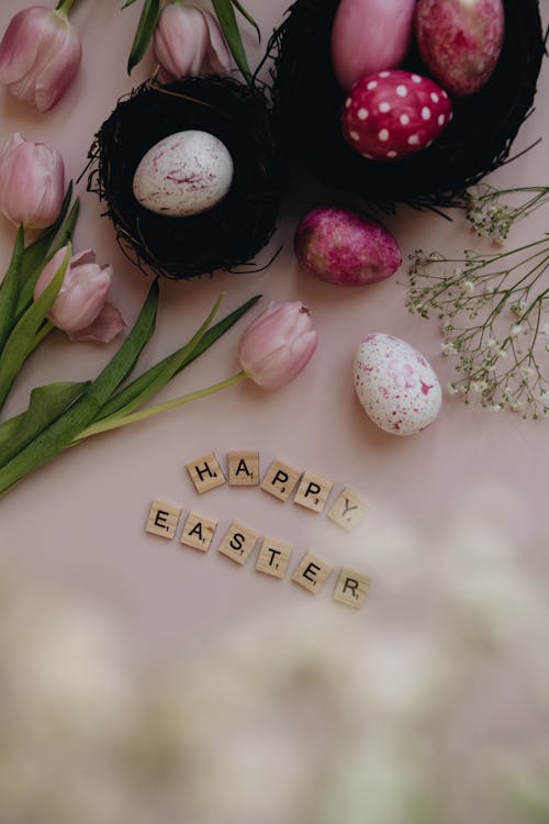 Foto profissional grátis de Feliz Páscoa, flatlay, flores