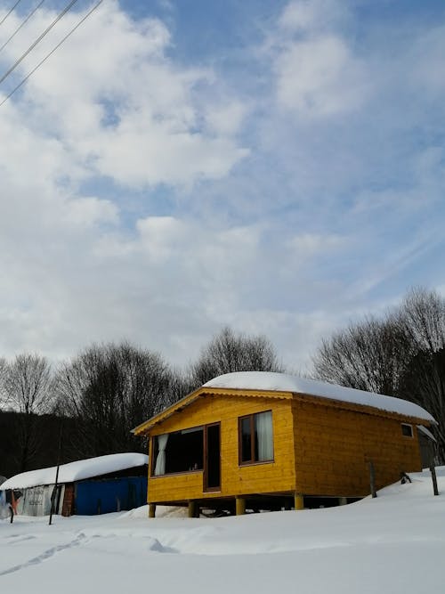 冬季, 木料半灰泥房子, 木窗 的 免費圖庫相片