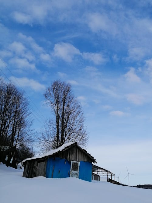 Free stock photo of clear blue sky, olddays house, snow