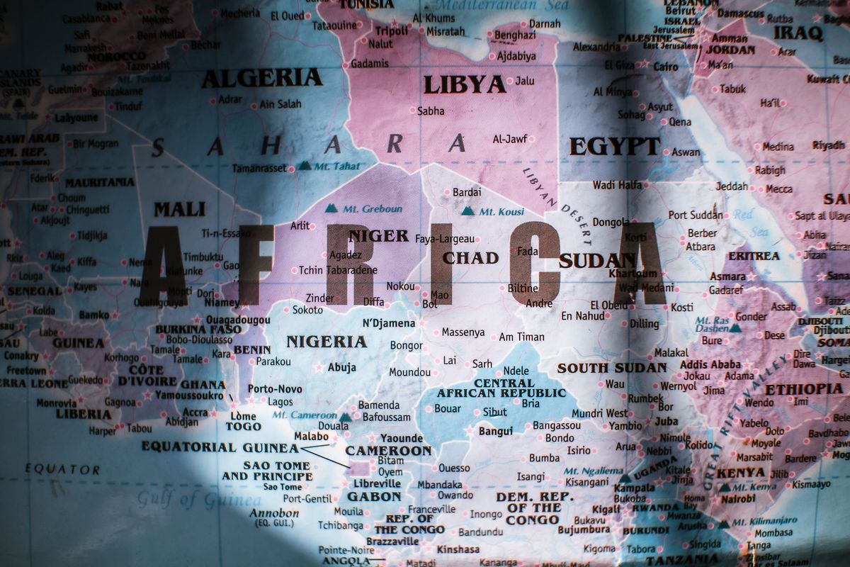 AlphaGenome Atlas : l'IA cartographie 98 % de l'ADN