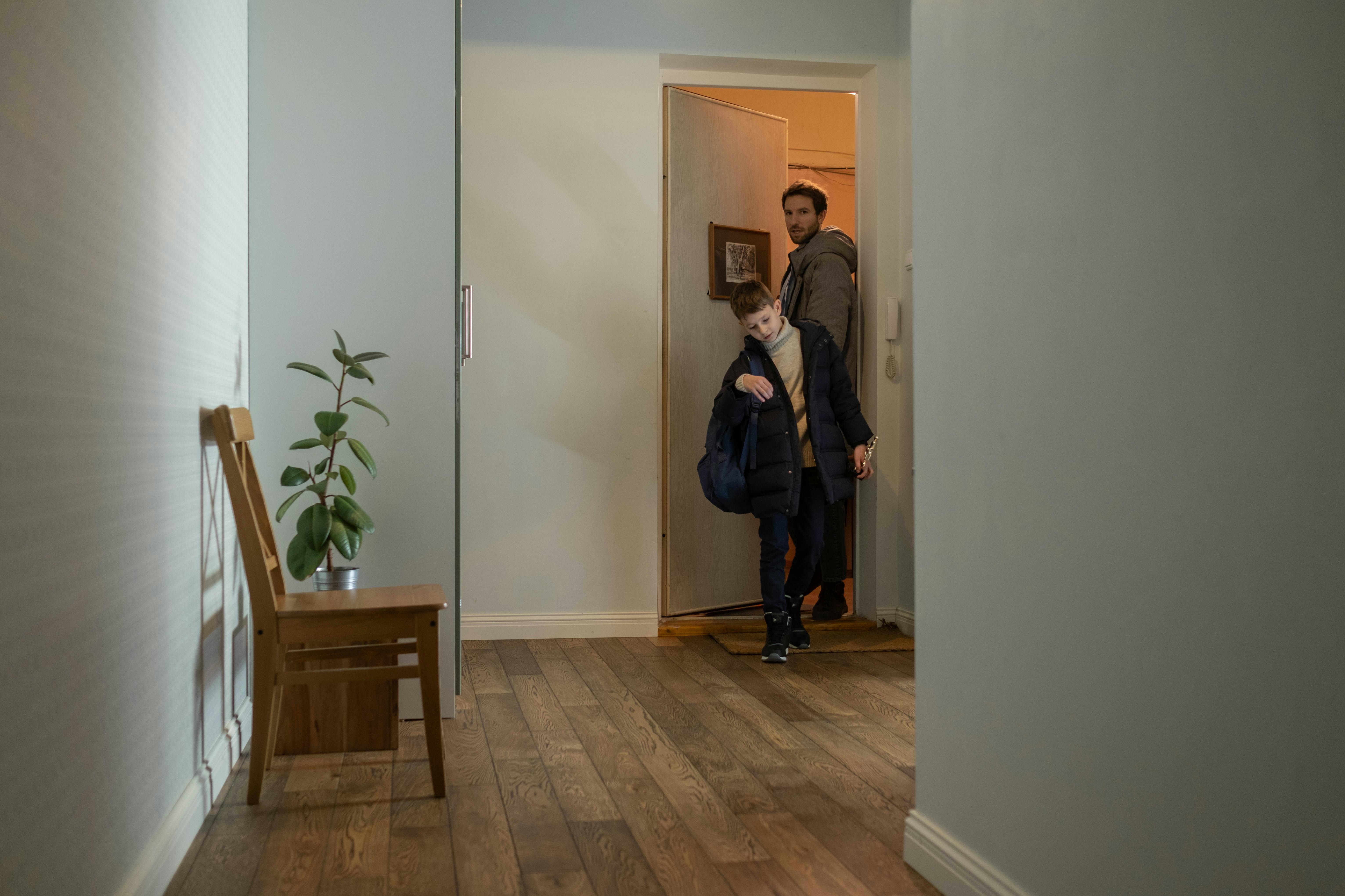 Otec si na naše dítě stěžoval kvůli hluku, ale jeho vlastní domácnost nás každou noc budila.