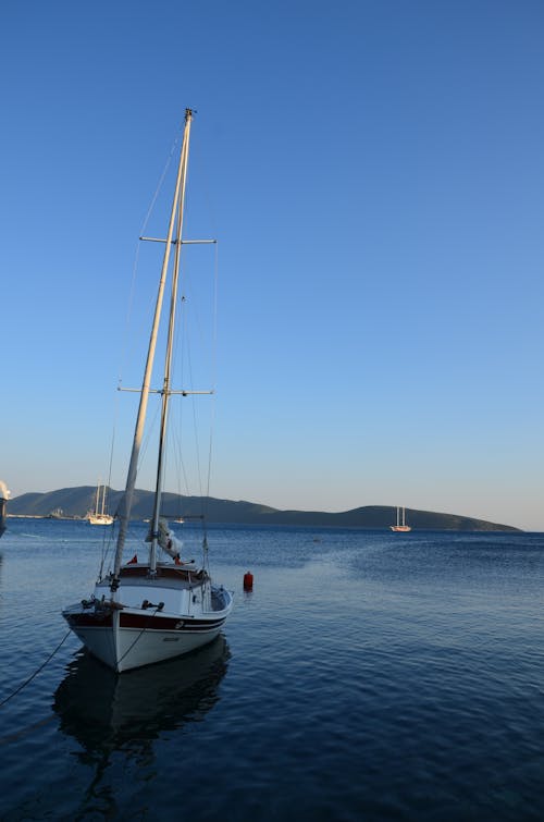 Immagine gratuita di barca a vela, cielo azzurro, mare