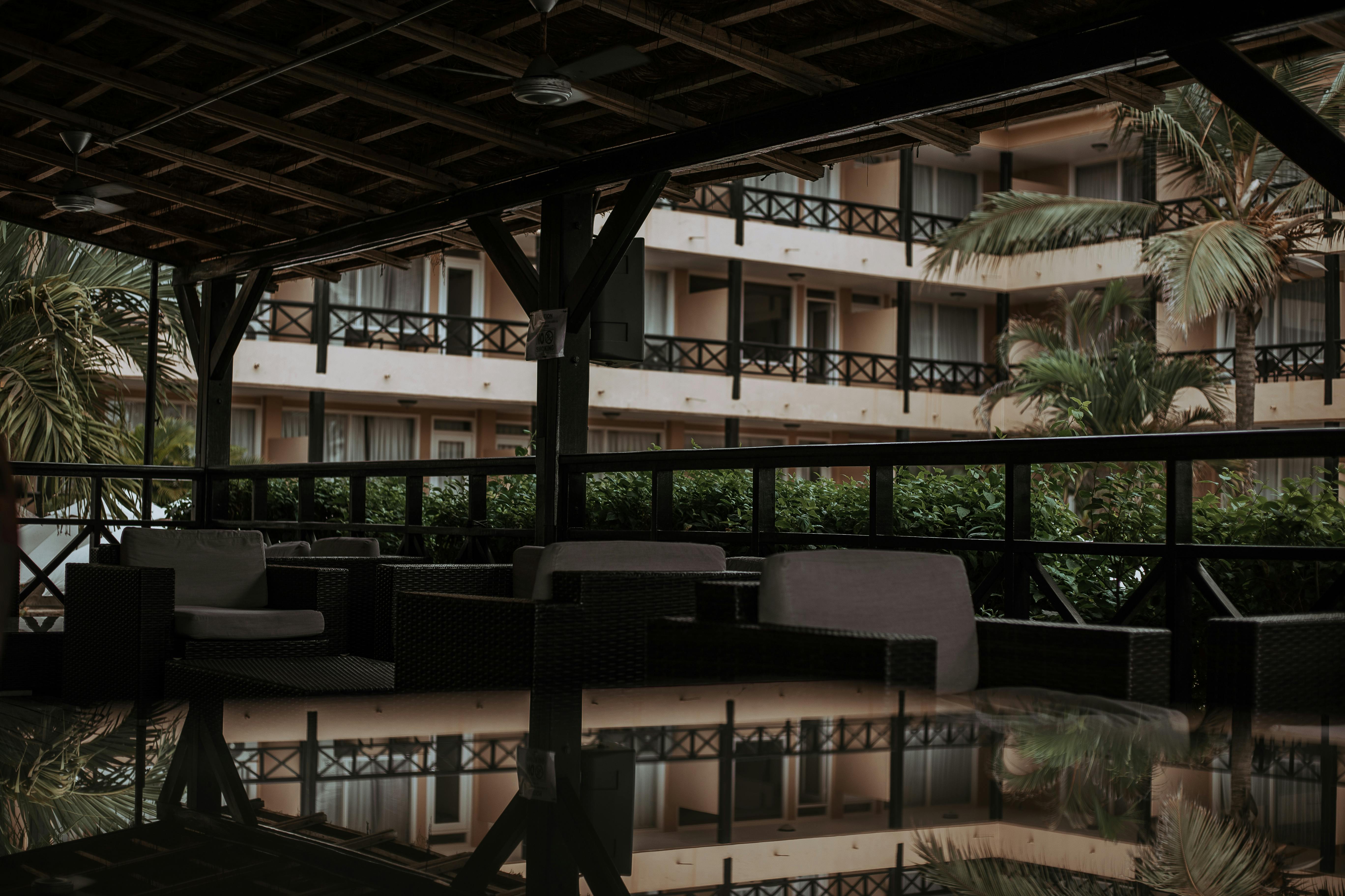 How long does a corrugated metal roof last?